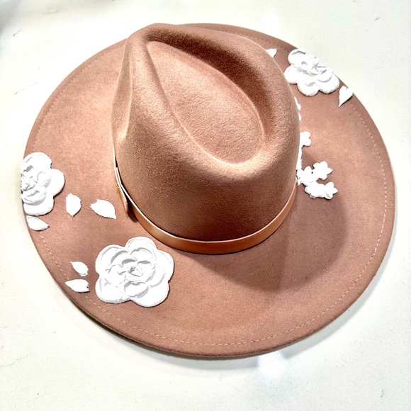 Hand painted Field of Petals hat - Picture 3 of 5